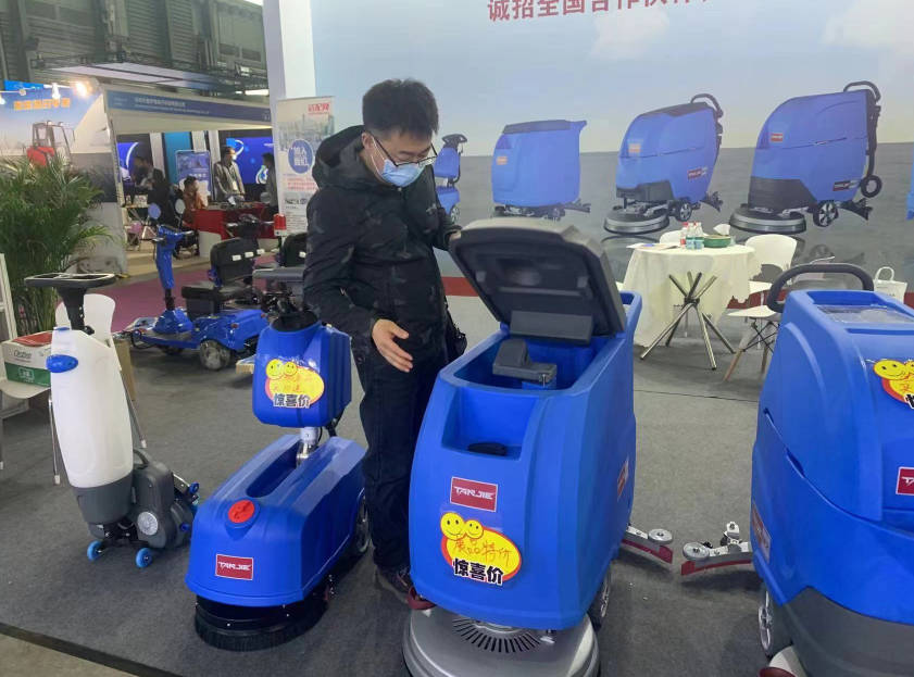 广东坦洁洗地机公司致力于电动洗地机的生产、销售和服务百家